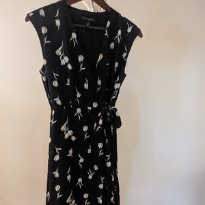 Black Floral Print Wrap Dress-- Banana Republic Factory size 2P